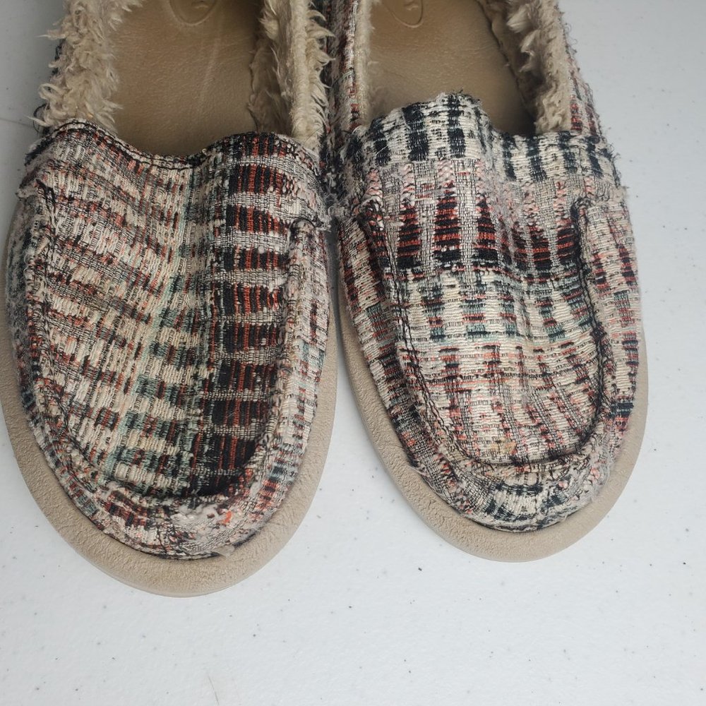 SOLD Sanuk Fur Lined Slip-on Shoes Coloful Women's Size 9 - Picture 2 of 9